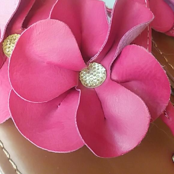 Charming Charlie Pink Flower Sandals Like New - Picture 2 of 2